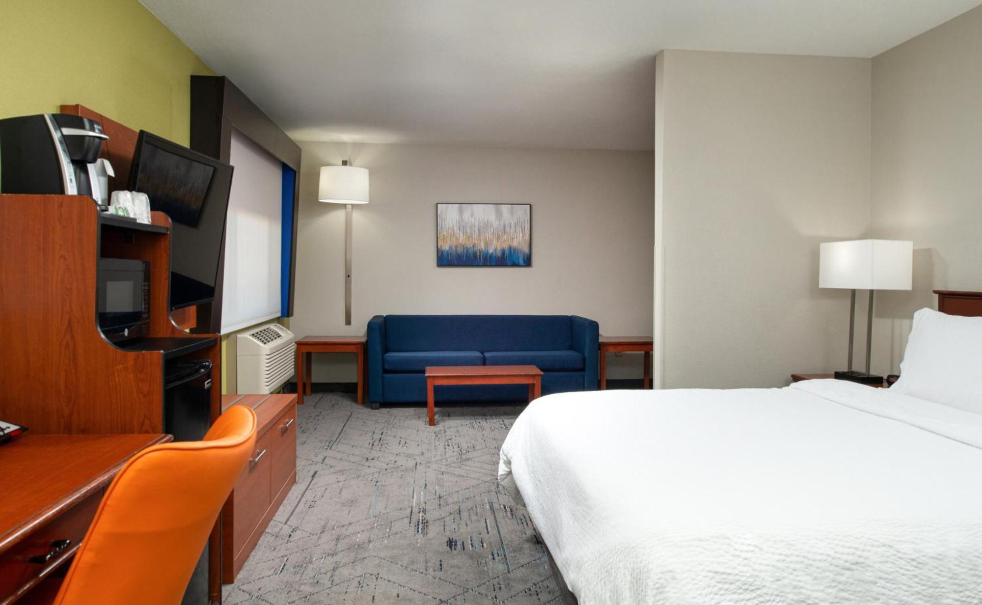 Holiday Inn Express Hotel & Suites Farmington By Ihg Екстериор снимка