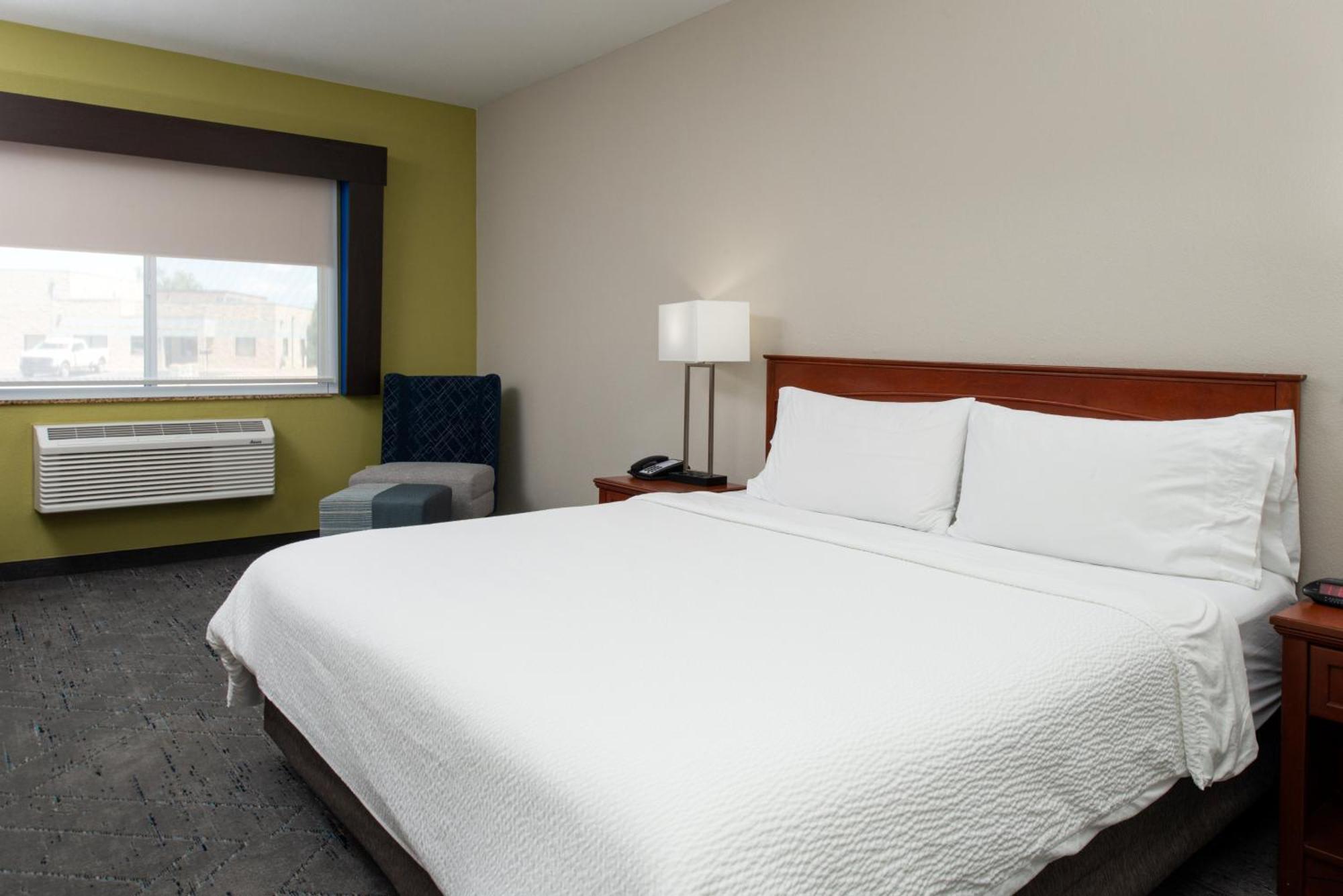 Holiday Inn Express Hotel & Suites Farmington By Ihg Екстериор снимка