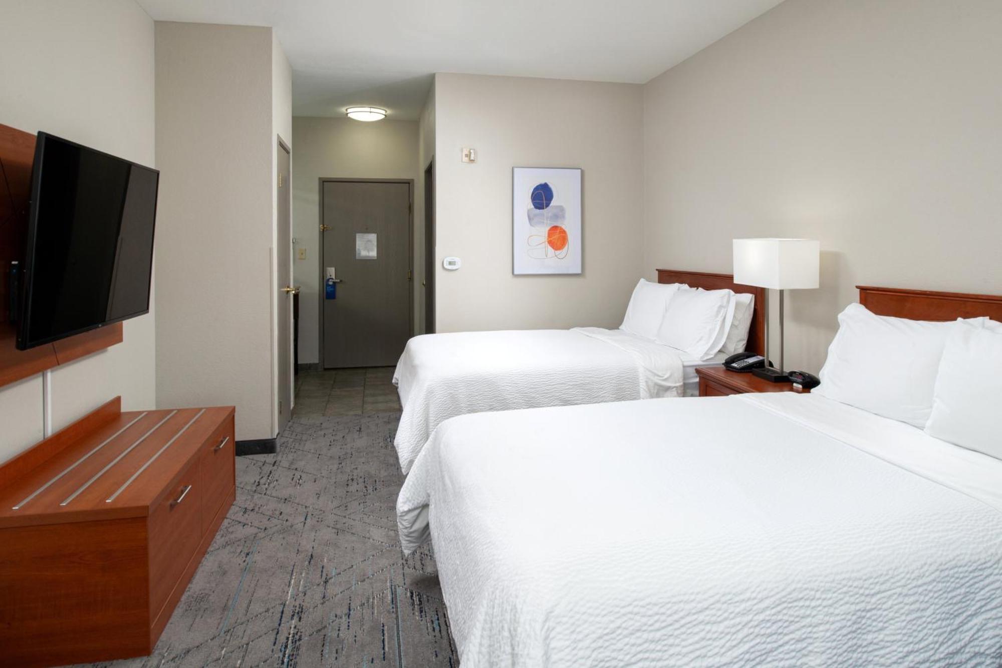 Holiday Inn Express Hotel & Suites Farmington By Ihg Екстериор снимка