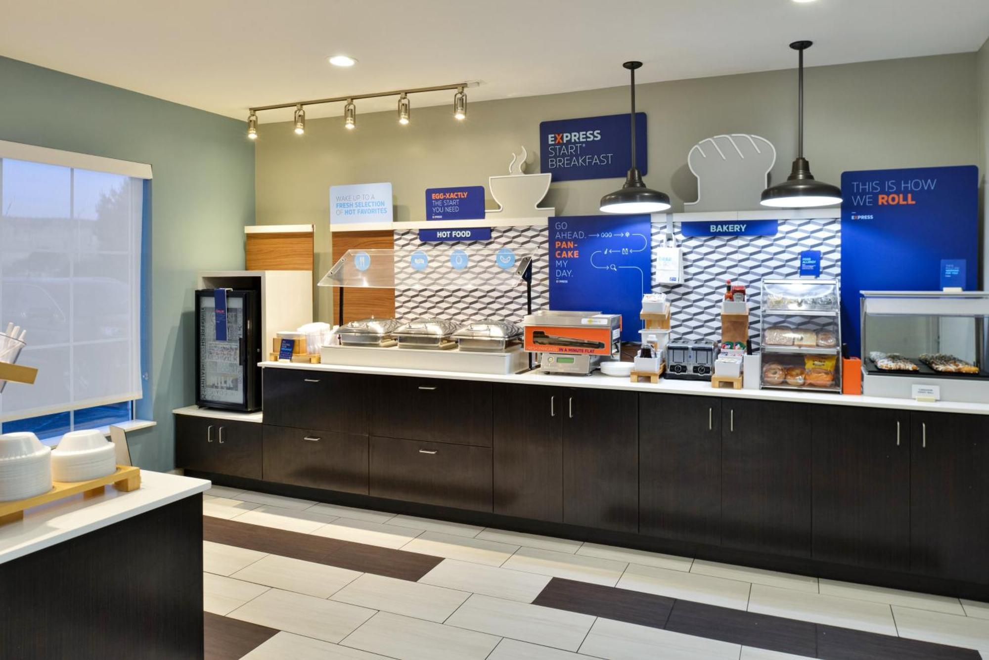 Holiday Inn Express Hotel & Suites Farmington By Ihg Екстериор снимка